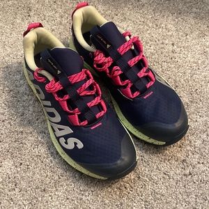 Adidas Vigor tr running sneakers, women’s size US 8.